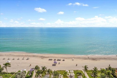 Copropriété à vendre à Sunny Isles Beach, Floride: 4 chambres, 336.77 m2 № 1947162 - photo 18
