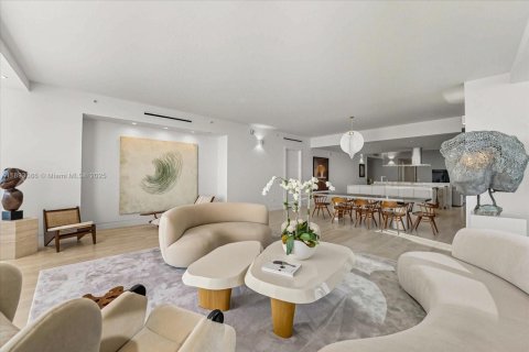 Copropriété à vendre à Sunny Isles Beach, Floride: 4 chambres, 336.77 m2 № 1947162 - photo 14