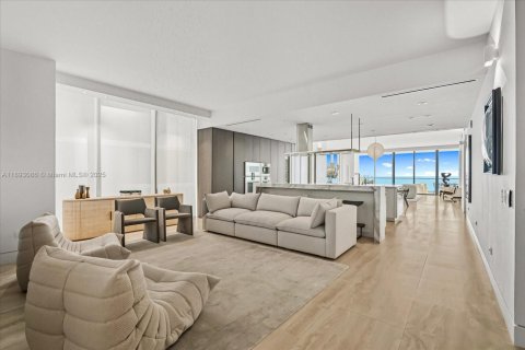Copropriété à vendre à Sunny Isles Beach, Floride: 4 chambres, 336.77 m2 № 1947162 - photo 6
