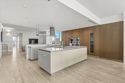 Copropriété à vendre à Sunny Isles Beach, Floride: 4 chambres, 336.77 m2 № 1947162 - photo 11