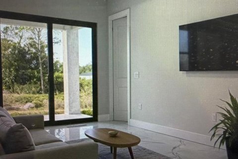 House in Lehigh Acres, Florida 3 bedrooms, 145.67 sq.m. № 2103428 - photo 4
