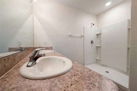 Купить виллу или дом в Ривервью, Флорида 3 комнаты, 155.7м2, № 2107233 - фото 24