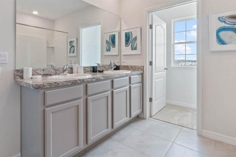 House in Haines City, Florida 5 bedrooms, 241.64 sq.m. № 1767759 - photo 27