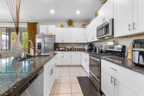 Townhouse in Ruskin, Florida 3 bedrooms, 196.86 sq.m. № 2283662 - photo 14