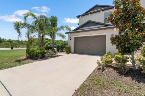 Townhouse in Ruskin, Florida 3 bedrooms, 196.86 sq.m. № 2283662 - photo 2