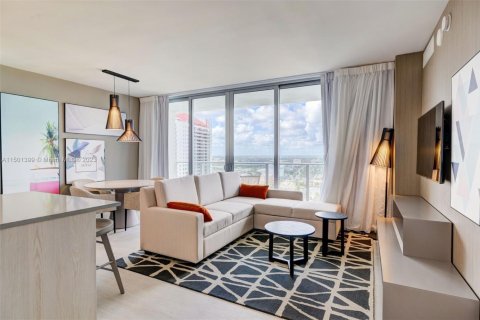 Copropriété à louer à Hollywood, Floride: 1 chambre, 65.22 m2 № 1860842 - photo 1