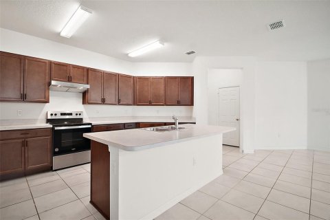 House in Lakeland, Florida 4 bedrooms, 184.23 sq.m. № 1680676 - photo 25