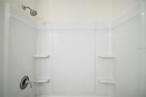 House in Lakeland, Florida 4 bedrooms, 184.23 sq.m. № 1680676 - photo 13