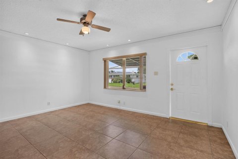 Villa ou maison à louer à Margate, Floride: 2 chambres, 98.57 m2 № 2387276 - photo 7