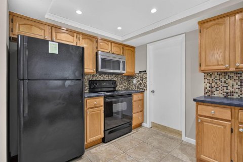 Villa ou maison à louer à Margate, Floride: 2 chambres, 98.57 m2 № 2387276 - photo 12