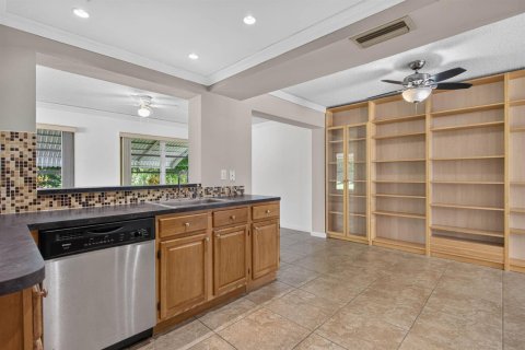 Villa ou maison à louer à Margate, Floride: 2 chambres, 98.57 m2 № 2387276 - photo 6