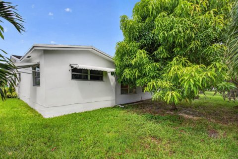 Villa ou maison à louer à Margate, Floride: 2 chambres, 98.57 m2 № 2387276 - photo 29