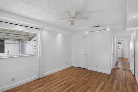 Villa ou maison à louer à Margate, Floride: 2 chambres, 98.57 m2 № 2387276 - photo 25