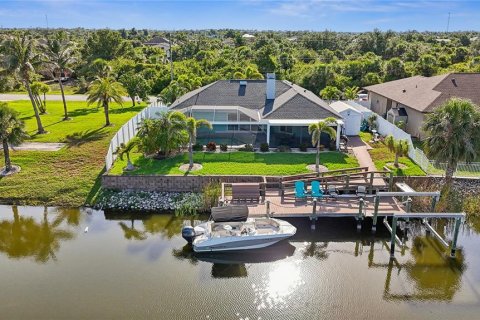 Villa ou maison à louer à Port Charlotte, Floride: 2 chambres, 125.23 m2 № 1746687 - photo 3