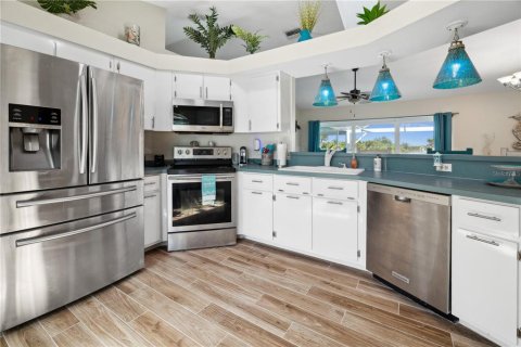 Villa ou maison à louer à Port Charlotte, Floride: 2 chambres, 125.23 m2 № 1746687 - photo 12