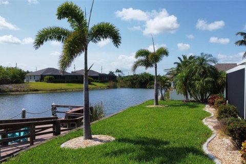 Villa ou maison à louer à Port Charlotte, Floride: 2 chambres, 125.23 m2 № 1746687 - photo 6
