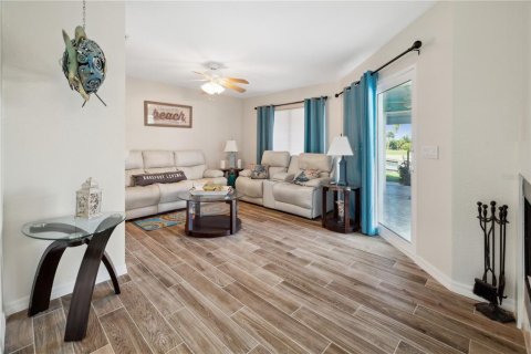 Villa ou maison à louer à Port Charlotte, Floride: 2 chambres, 125.23 m2 № 1746687 - photo 20