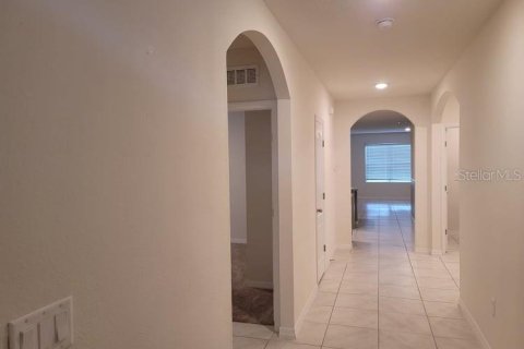 Villa ou maison à louer à Davenport, Floride: 4 chambres, 171.96 m2 № 2092599 - photo 8