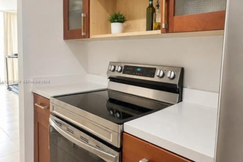 Copropriété à louer à North Miami, Floride: 1 chambre, 67.17 m2 № 2085328 - photo 13
