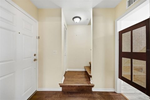 Villa ou maison à louer à Temple Terrace, Floride: 3 chambres, 137.87 m2 № 2431091 - photo 3