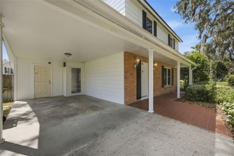 Villa ou maison à louer à Temple Terrace, Floride: 3 chambres, 137.87 m2 № 2431091 - photo 2