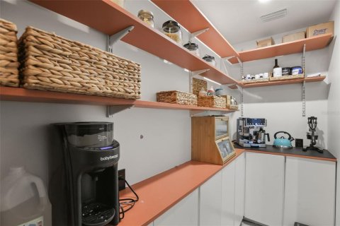 Casa en venta en Longwood, Florida, 4 dormitorios, 267.93 m2 № 2384363 - foto 28