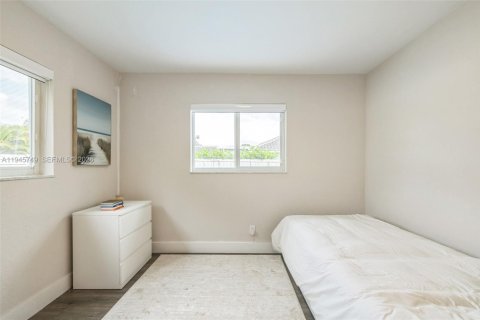 Casa en venta en Hollywood, Florida, 4 dormitorios, 196.58 m2 № 2063009 - foto 27