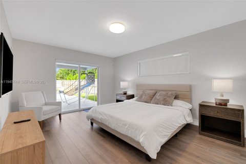 Casa en venta en Hollywood, Florida, 4 dormitorios, 196.58 m2 № 2063009 - foto 28
