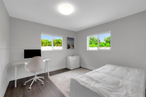 Casa en venta en Hollywood, Florida, 4 dormitorios, 196.58 m2 № 2063009 - foto 26