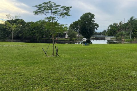 Condo in Sunrise, Florida, 1 bedroom  № 2079197 - photo 11