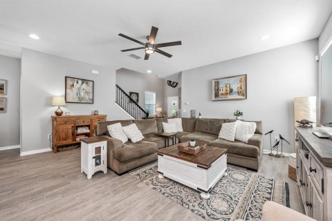 House in DeBary, Florida 4 bedrooms, 258.36 sq.m. № 1793068 - photo 22