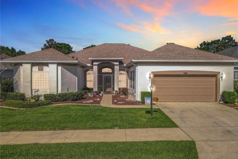 House in Leesburg, Florida 3 bedrooms, 248.51 sq.m. № 1630310 - photo 1
