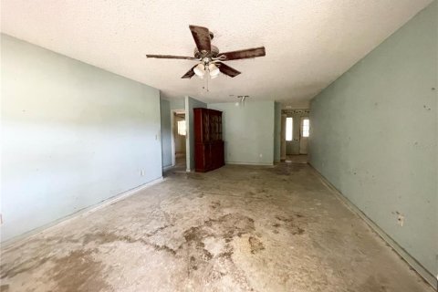Casa en venta en Ocala, Florida, 2 dormitorios, 111.3 m2 № 1905347 - foto 2