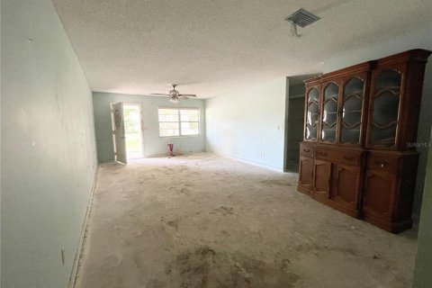 Casa en venta en Ocala, Florida, 2 dormitorios, 111.3 m2 № 1905347 - foto 3