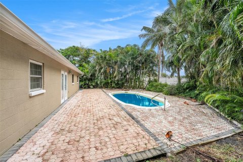 Casa en venta en Saint Petersburg, Florida, 3 dormitorios, 124.12 m2 № 1914858 - foto 27