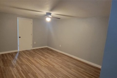 Villa ou maison à vendre à Auburndale, Floride: 3 chambres, 132.48 m2 № 1915583 - photo 4
