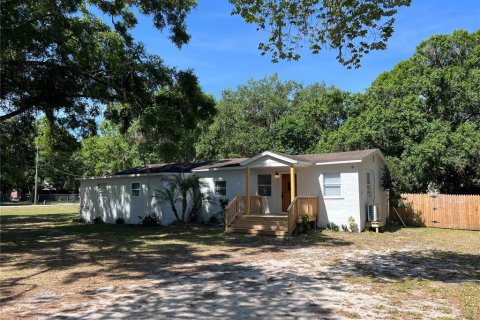 Villa ou maison à vendre à Auburndale, Floride: 3 chambres, 132.48 m2 № 1915583 - photo 1