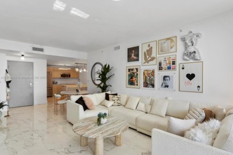 Купить кондоминиум в Майами, Флорида 3 спальни, 147.9м2, № 1972103 - фото 8