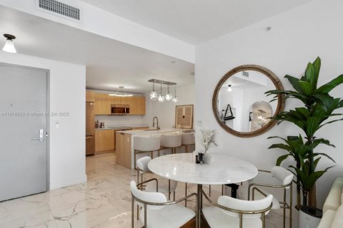 Купить кондоминиум в Майами, Флорида 3 спальни, 147.9м2, № 1972103 - фото 12