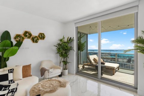 Купить кондоминиум в Майами, Флорида 3 спальни, 147.9м2, № 1972103 - фото 29