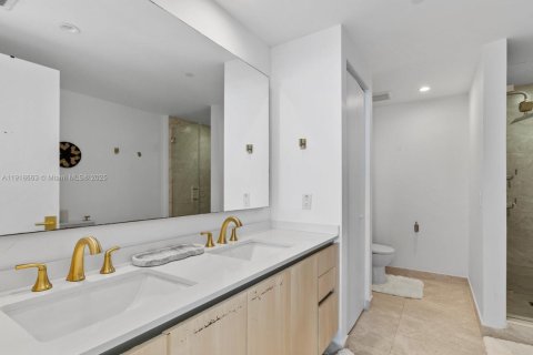 Купить кондоминиум в Майами, Флорида 3 спальни, 147.9м2, № 1972103 - фото 24