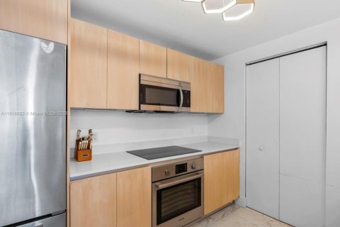 Купить кондоминиум в Майами, Флорида 3 спальни, 147.9м2, № 1972103 - фото 14