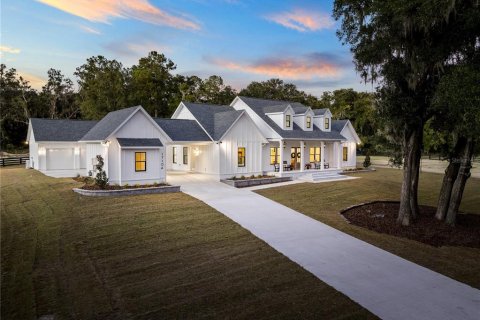 Casa en alquiler en Newberry, Florida, 4 dormitorios, 363.53 m2 № 2222504 - foto 2