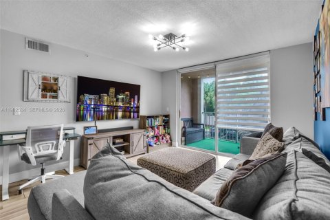 Condominio en alquiler en Miramar, Florida, 2 dormitorios, 91.32 m2 № 2031827 - foto 6