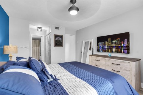 Condominio en alquiler en Miramar, Florida, 2 dormitorios, 91.32 m2 № 2031827 - foto 14