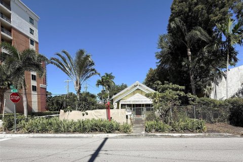 Villa ou maison à vendre à Fort Lauderdale, Floride: 1 pièce № 2082420 - photo 4