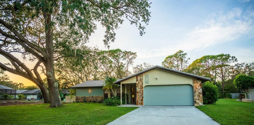 Casa en Sarasota, Florida 3 dormitorios, 121.42 m2 № 2225645