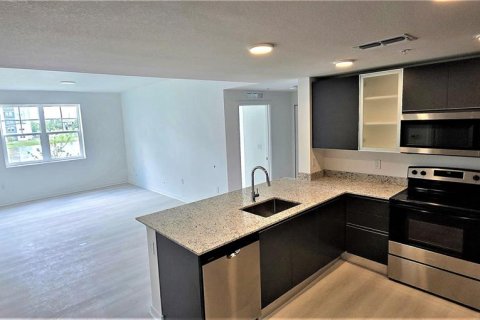 Copropriété à vendre à Orlando, Floride: 2 chambres, 100.8 m2 № 2150659 - photo 2