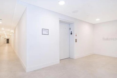 Copropriété à vendre à Orlando, Floride: 2 chambres, 100.8 m2 № 2150659 - photo 28