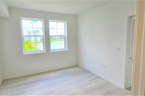 Copropriété à vendre à Orlando, Floride: 2 chambres, 100.8 m2 № 2150659 - photo 18